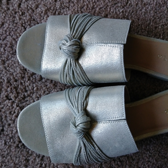 Joe's Jeans Sandals - Picture 2 of 4